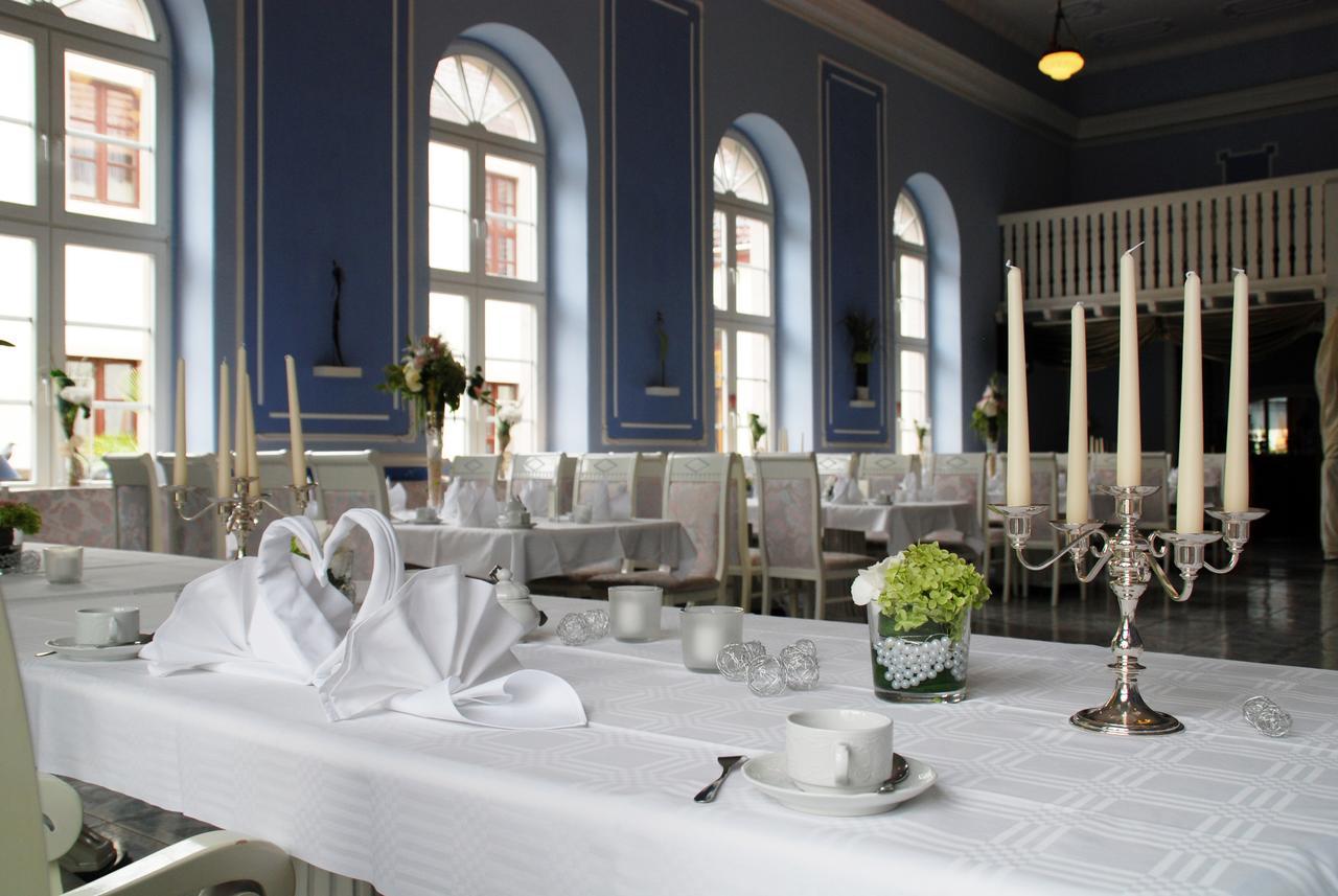 Hotel Goldener Anker Torgau Exterior photo