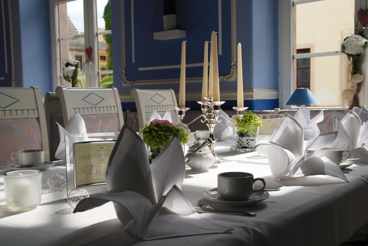 Hotel Goldener Anker Torgau Exterior photo