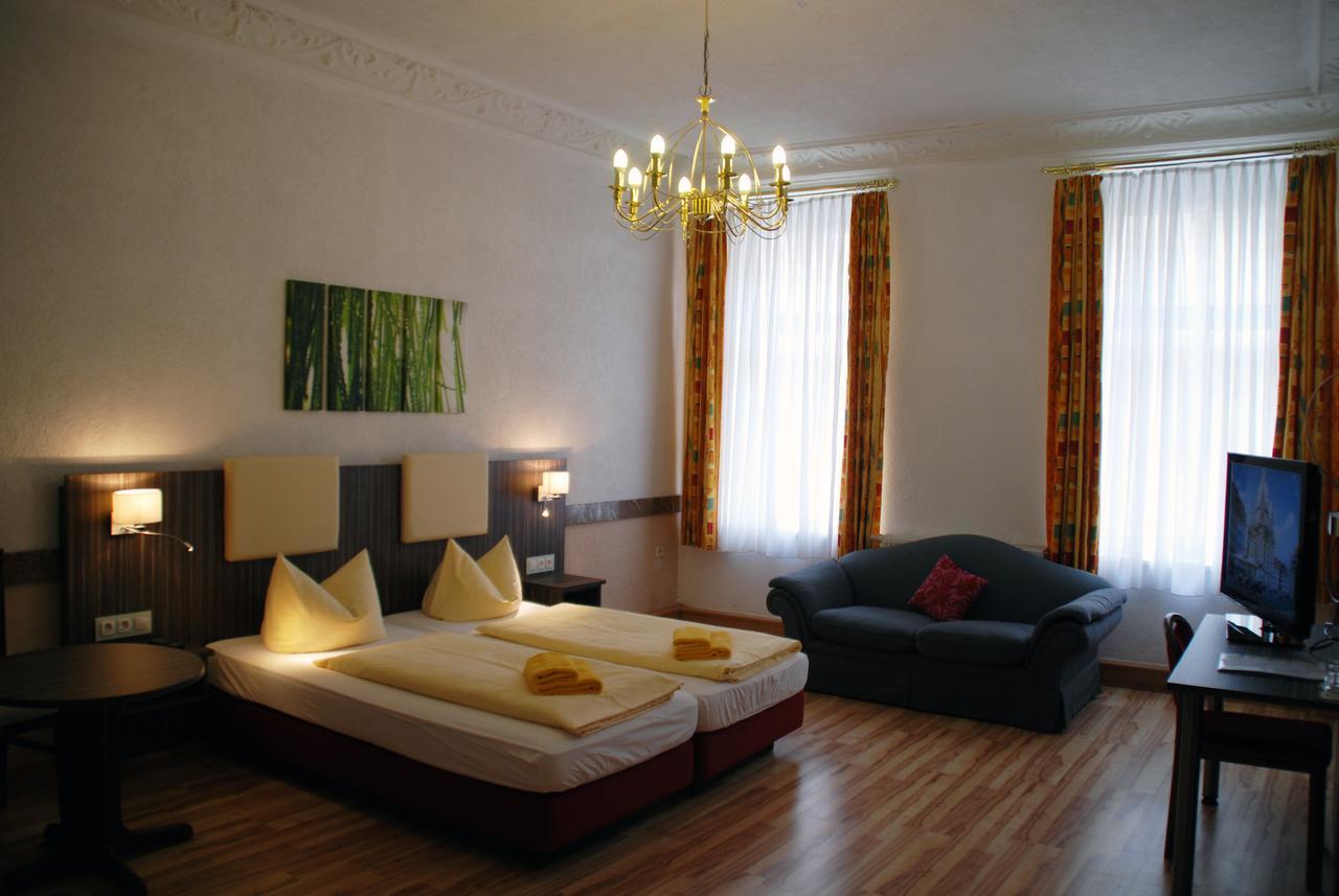 Hotel Goldener Anker Torgau Exterior photo